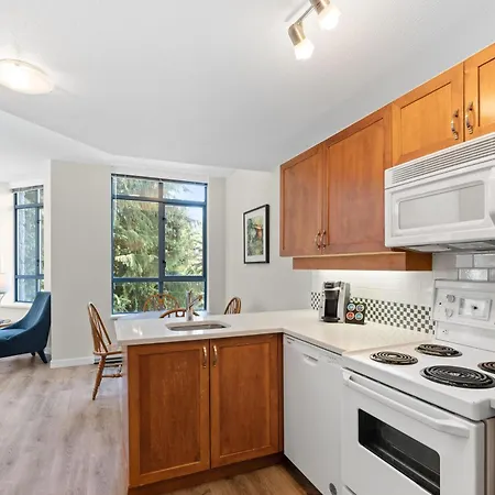 Alpenglow Lodge Bear Wonder One Bedroom By Mva Whistler Exterior photo